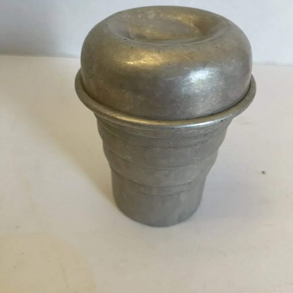 Vintage Swirl Mixer Aluminum 6 Line I Cup Measuring Cup Lidded Shaker Vtg